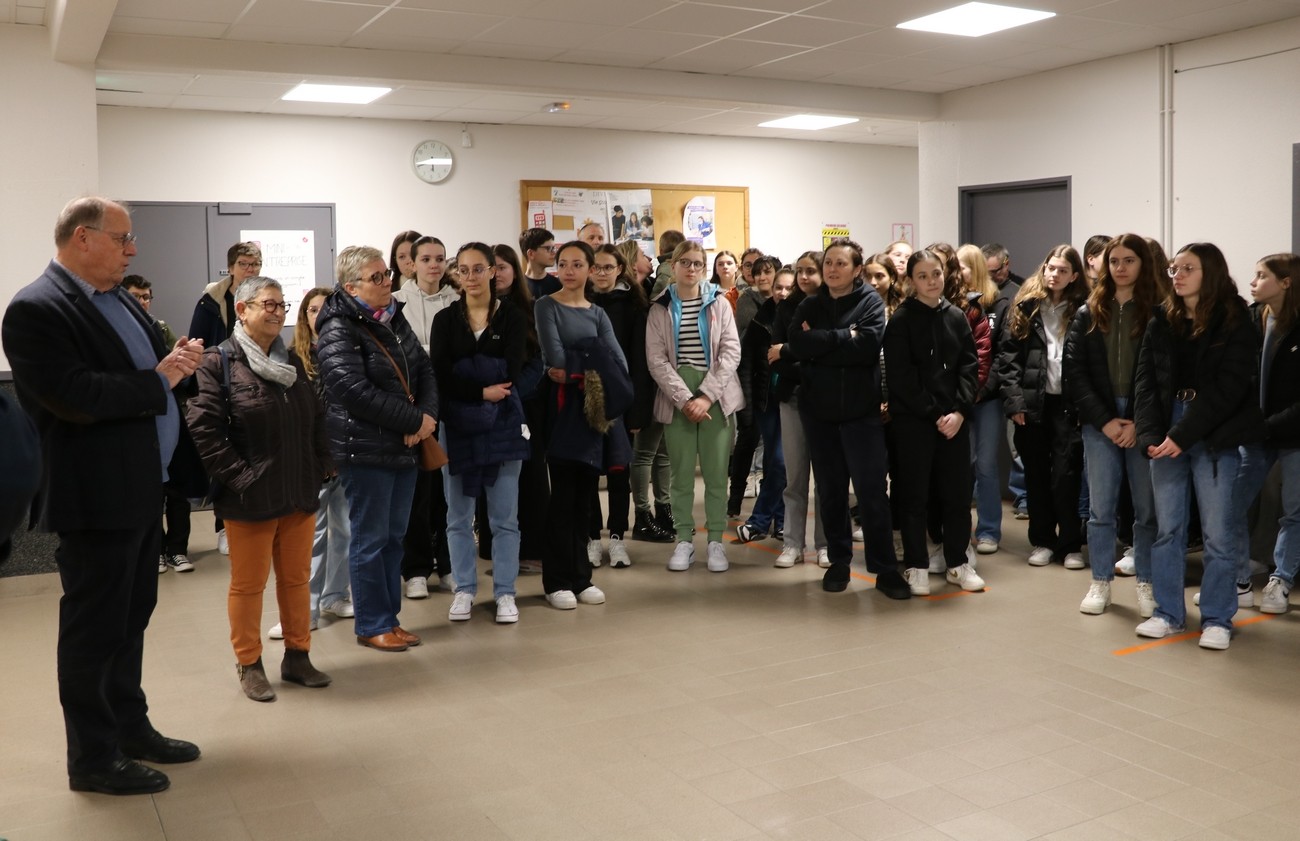 Arrivee des jeunes allemands au college de vonnas 004