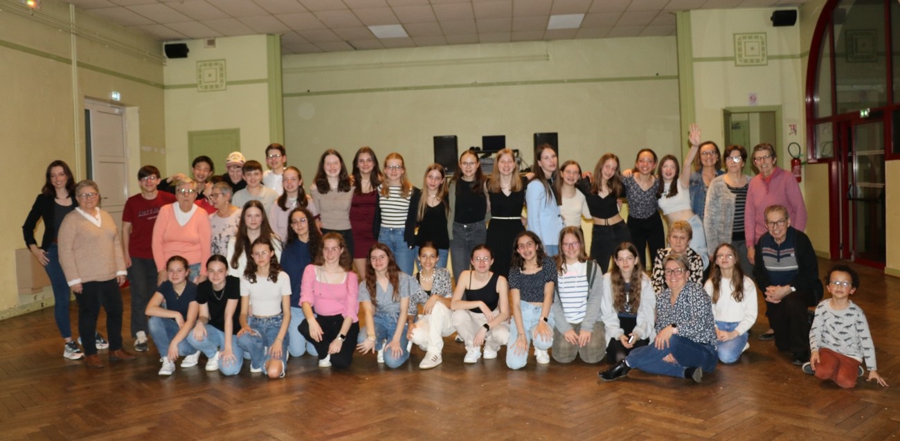 Boum des collegiens a baneins 013