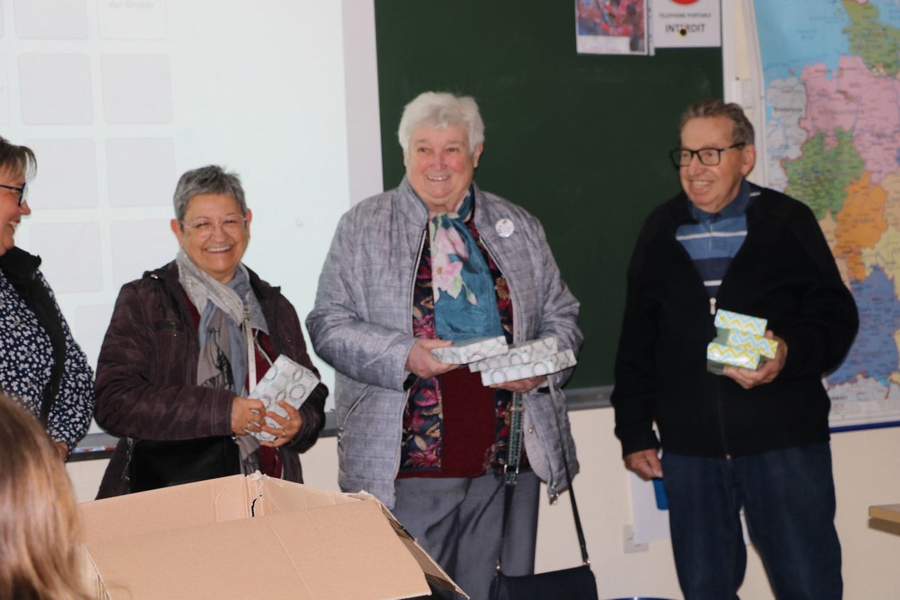 Wörterbuchübergabe am College Le Renon de Vonnas am 25. April 2023 002