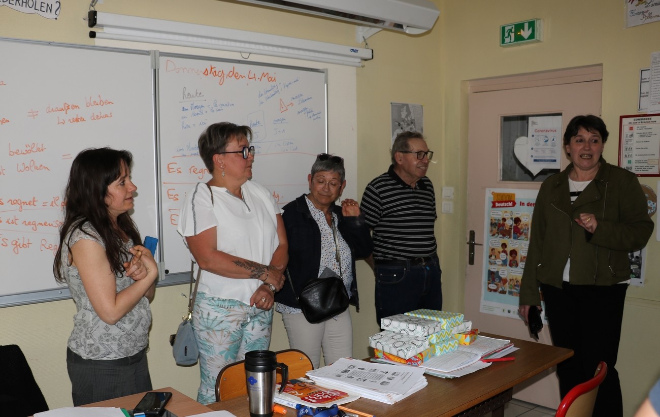 Remise de dictionnaire au collège St Charles à Châtillon 4 mai 2023 001
