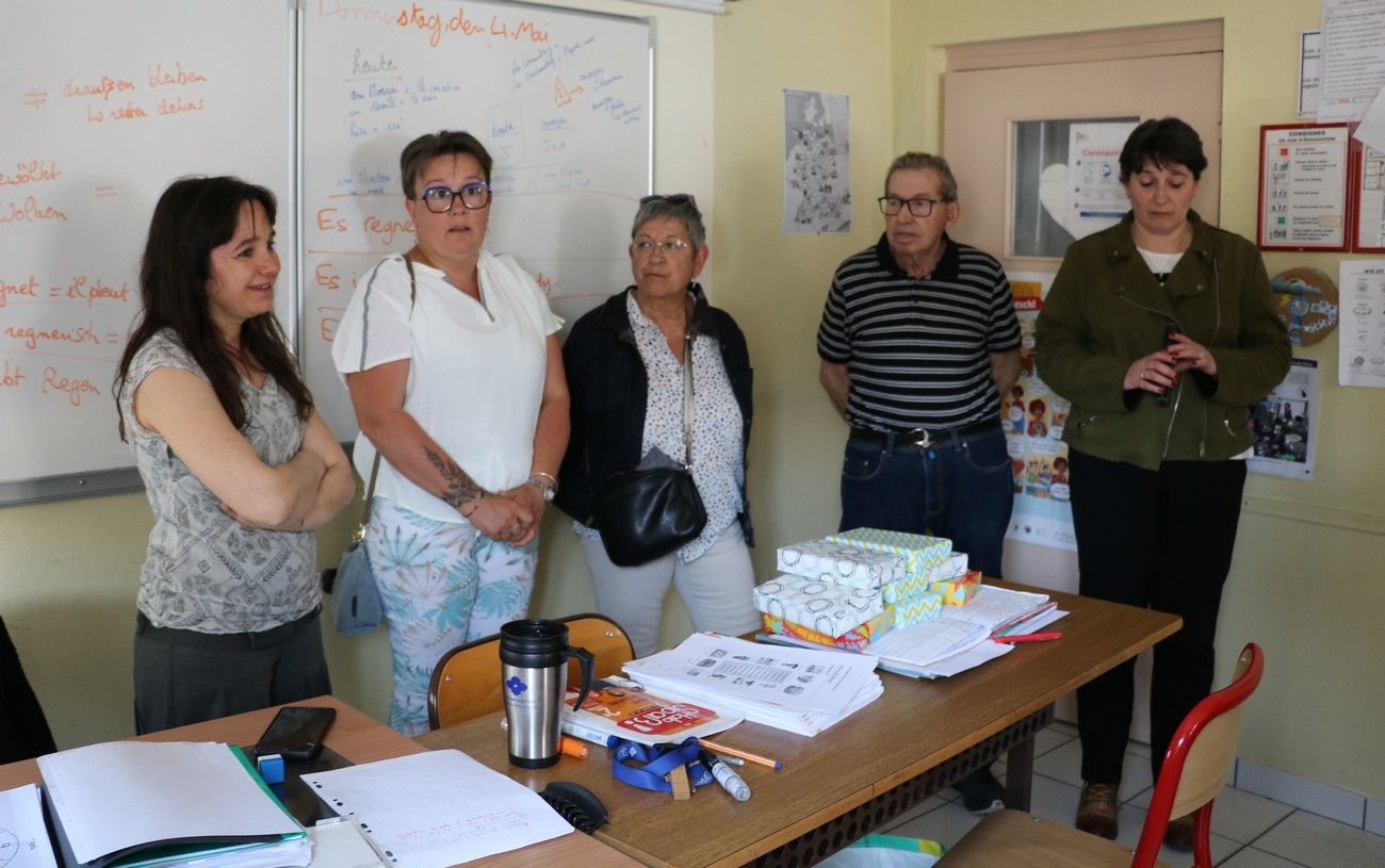 Remise de dictionnaire au collège St Charles à Châtillon 4 mai 2023 002