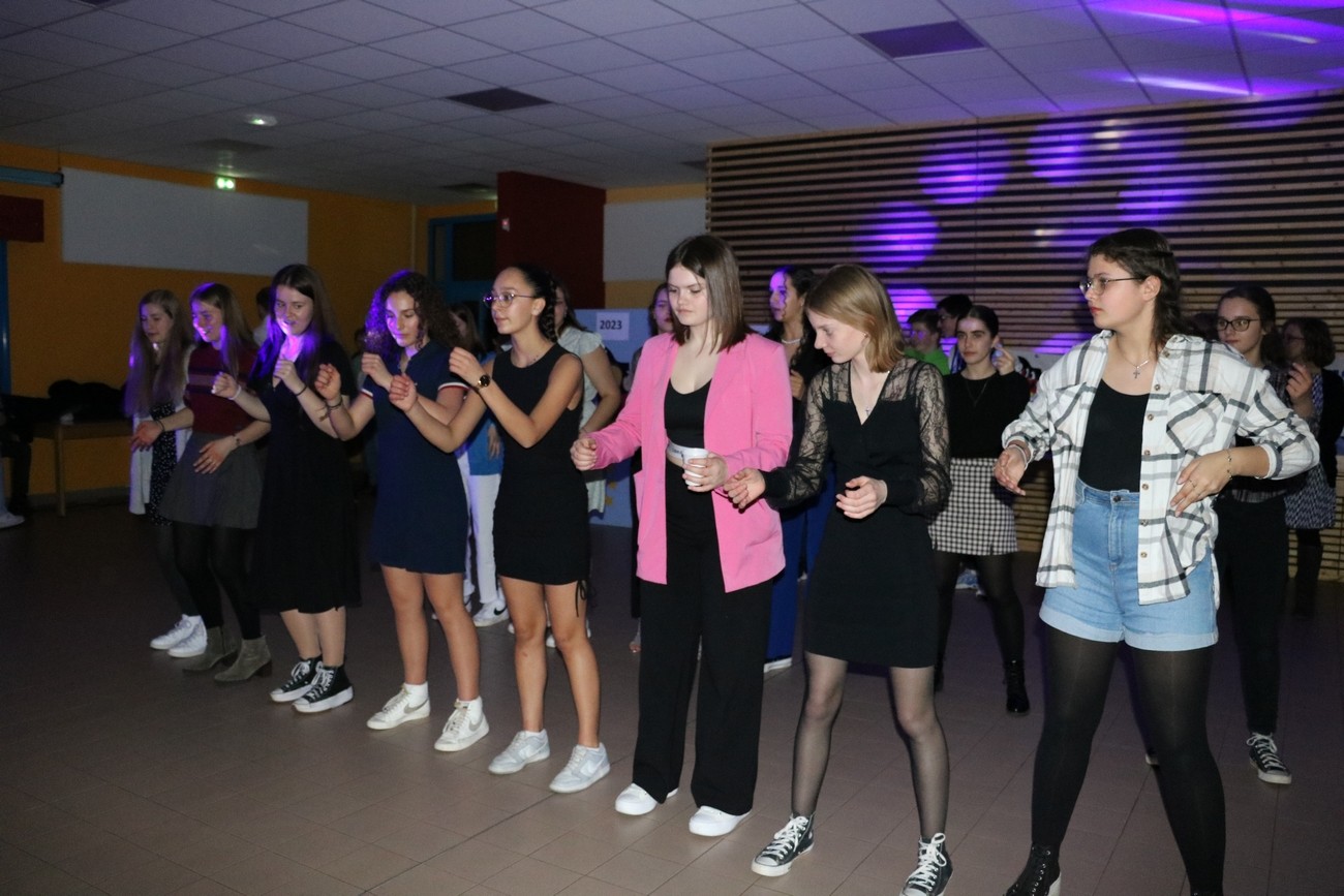 Soirée des jeunes au collège de Vonnas 012